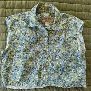 Vintage Ranch Wear Sleeveless Floral Button-Up Blouse Women’s Western Top Size M